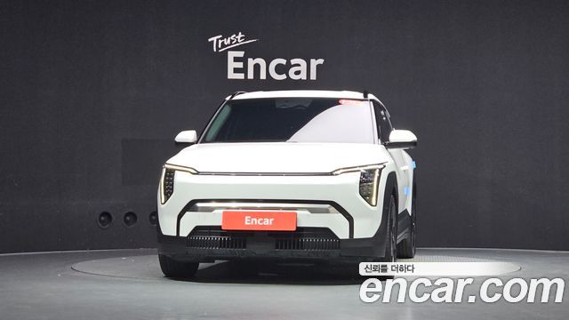 Kia EV3 Long Range 2WD Earth - фото 1