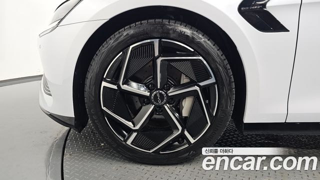BYD Seal Dynamic AWD - фото 3