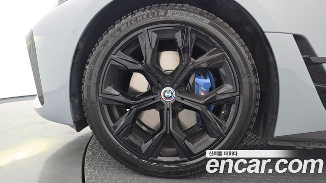 BMW i4 eDrive40 M Sports Pro - фото 4