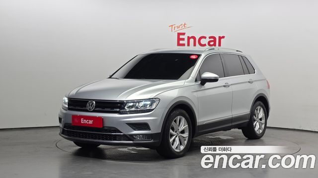 Volkswagen Tiguan 2-го поколения 2.0 TDI Premium - фото 0