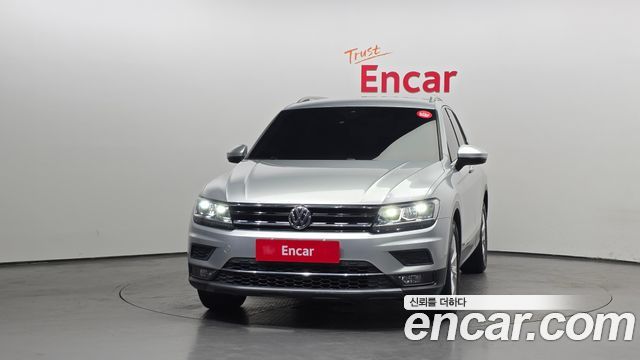 Volkswagen Tiguan 2-го поколения 2.0 TDI Premium - фото 2
