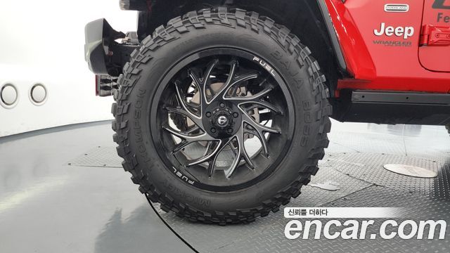 Jeep Wrangler JL 2.0 Overland Power Top 4Door - фото 4