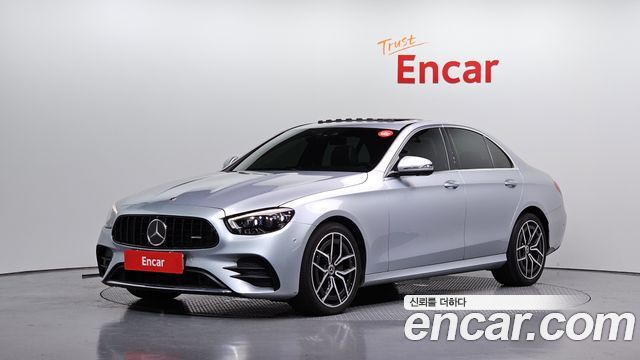 Mercedes-Benz E-Class W213 E220d 4MATIC AMG Line - фото 0