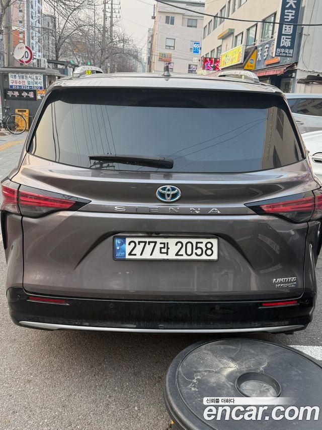 Toyota Sienna 4-го поколения 2.5 Hybrid AWD - фото 3