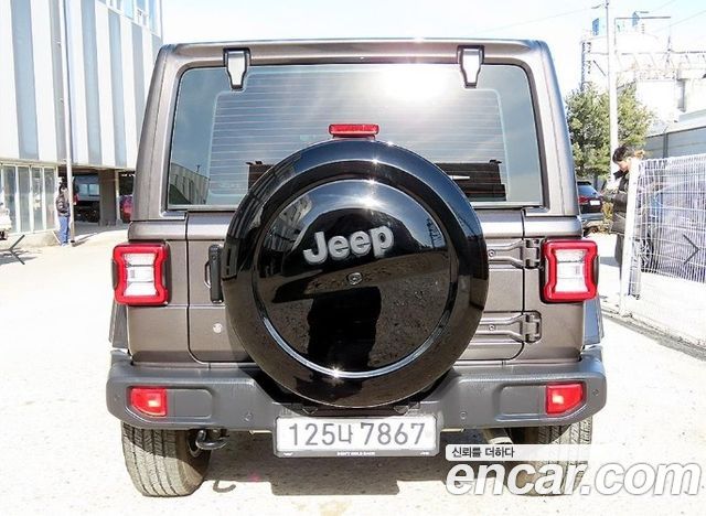 Jeep Wrangler JL 2.0 Overland 4Door - фото 3