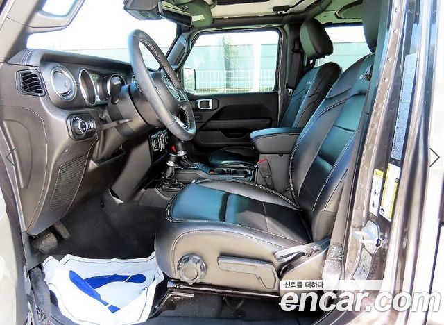 Jeep Wrangler JL 2.0 Overland 4Door - фото 4