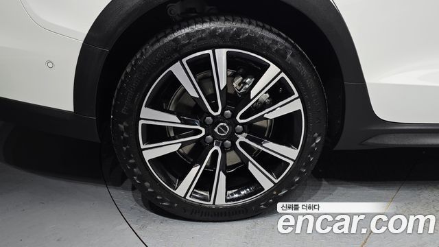 Volvo V60 Cross Country 2-го поколения B5 Ultra AWD - фото 4