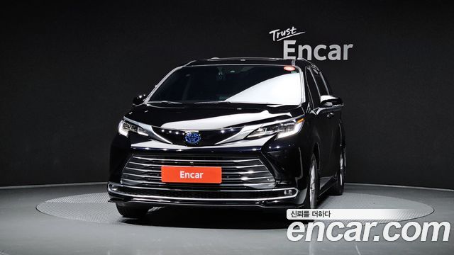 Toyota Sienna 4-го поколения 2.5 Hybrid AWD - фото 2