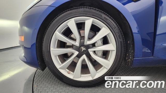 Tesla Model 3 Long Range AWD - фото 4
