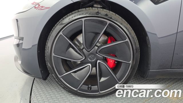 Tesla Model 3 Performance AWD - фото 4