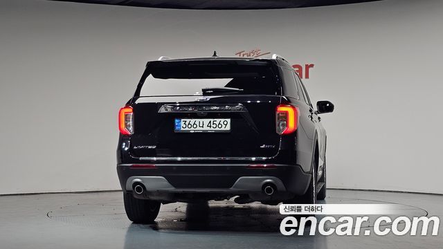 Ford Explorer 6-го поколения 2.3 LimIted 4WD - фото 2