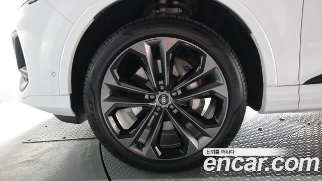 Audi Q7 50 TDI Quattro Premium - фото 4