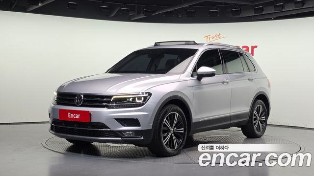 Volkswagen Tiguan 2-го поколения 2.0 TDI Prestige - фото 0