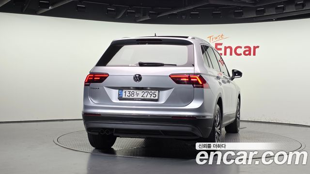 Volkswagen Tiguan 2-го поколения 2.0 TDI Prestige - фото 3