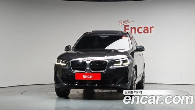 BMW iX3 M Sports - фото 2