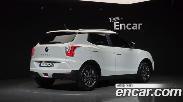 SsangYong Tivoli Armour Diesel VX 2WD - фото 1