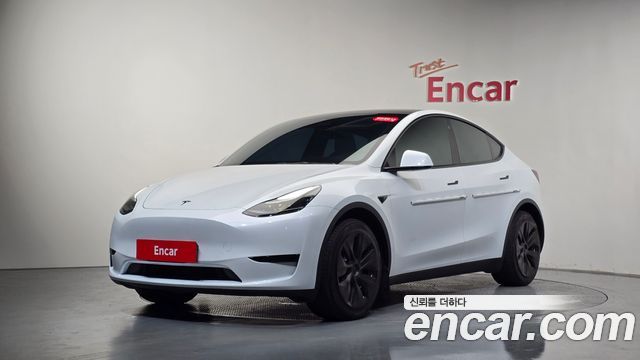 Tesla Model Y RWD - фото 0