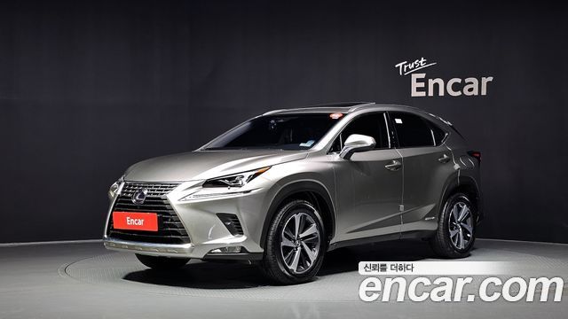 Lexus NX 300h Supreme - фото 0