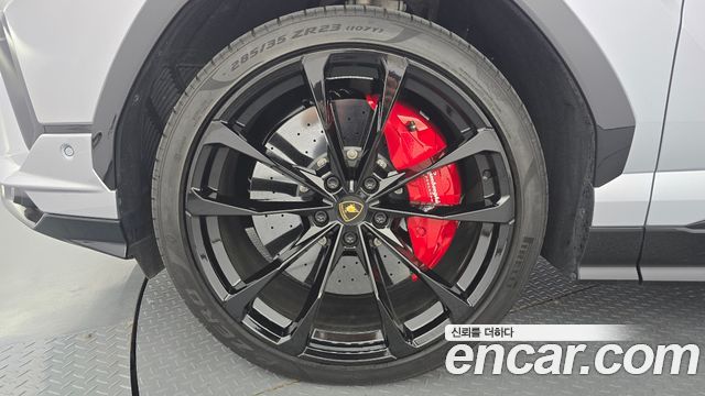 Lamborghini Urus 4.0 V8 S - фото 4