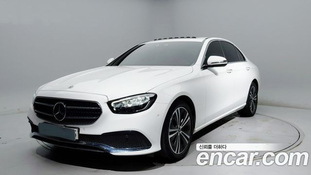Mercedes-Benz E-Class W213 E250 Avantgarde - фото 0