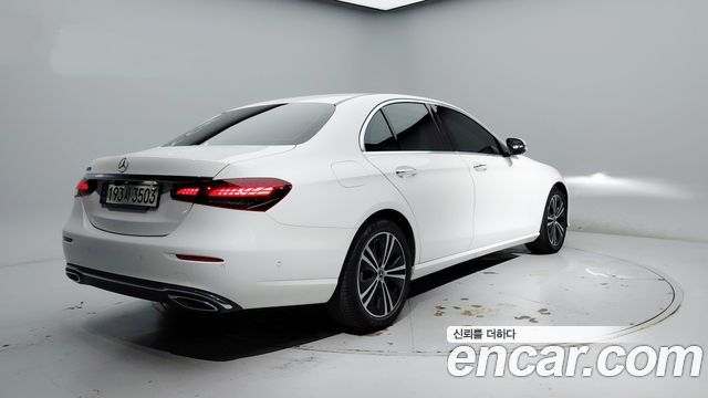 Mercedes-Benz E-Class W213 E250 Avantgarde - фото 3