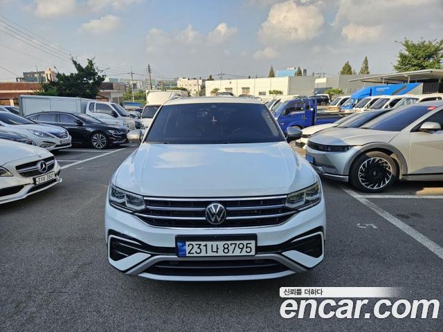 Volkswagen Tiguan Allspace 2.0 TSI Prestige - фото 0