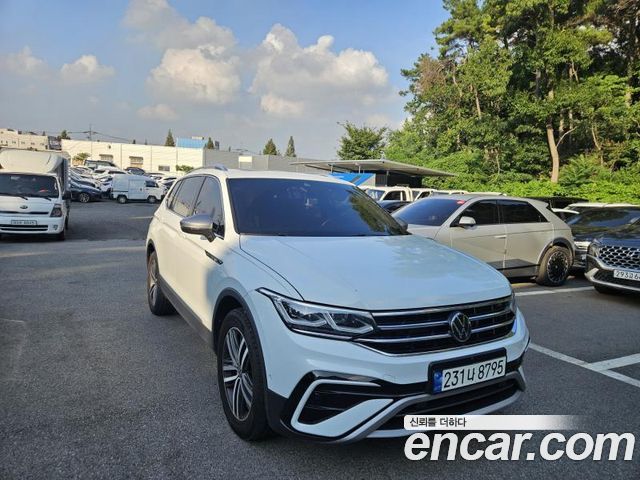 Volkswagen Tiguan Allspace 2.0 TSI Prestige - фото 2