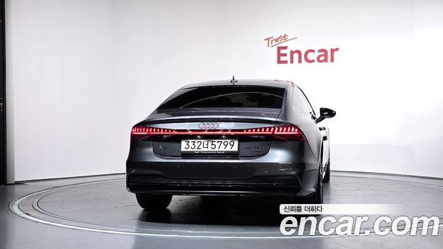 Audi A7 55 TFSI Quattro Premium - фото 3
