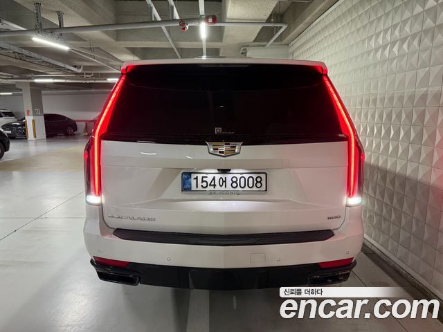 Cadillac Escalade 5-го поколения 6.2 Sports Platinum - фото 2