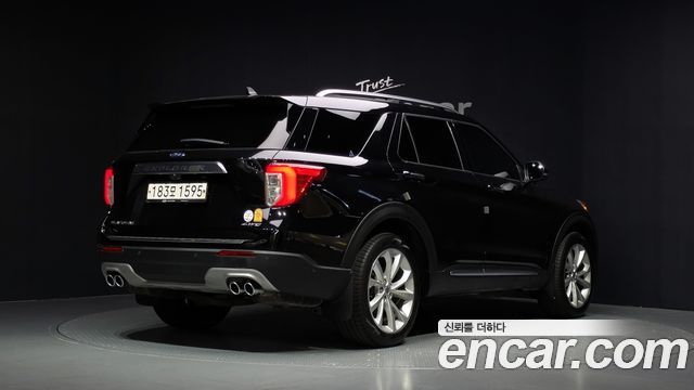 Ford Explorer 6-го поколения 3.0 Platinum 4WD - фото 1