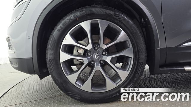 Renault Samsung QM6 Diesel 2WD RE Signature - фото 4
