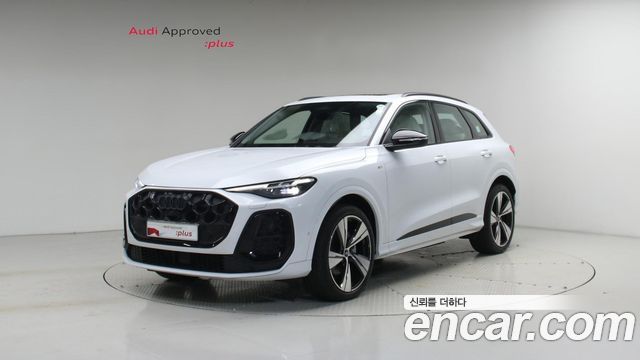 Audi Q5 45 TFSI Quattro S line - фото 0