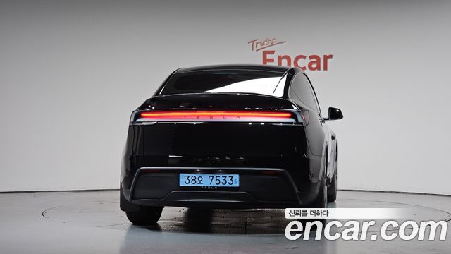 Tesla Model Y Premium RWD - фото 2