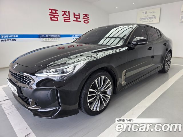 Kia Stinger 2.0 Turbo 2WD Platinum - фото 2