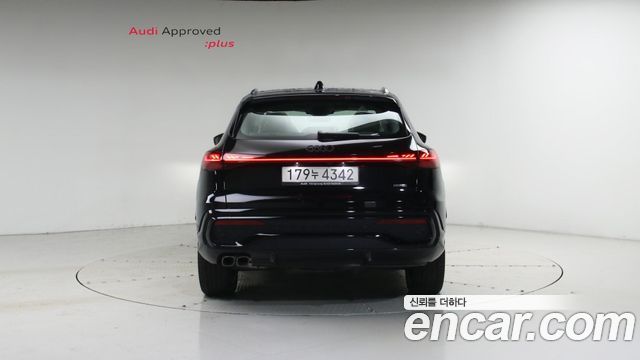 Audi Q5 40 TDI Quattro S Line - фото 3