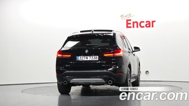 BMW X1 F48 xDrive 20i xLine - фото 3