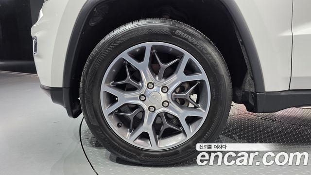 Jeep Cherokee 3.6 Limited WK2 - фото 3