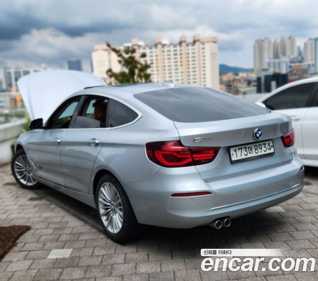 BMW Gran Turismo F34 GT 320d Luxury - фото 1