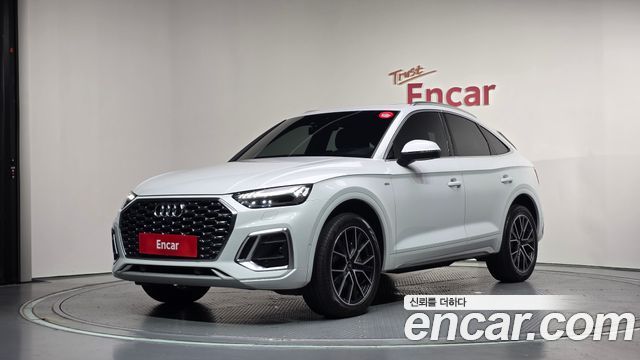 Audi Q5 FY 45 TFSI Quattro Sportback Premium - фото 0