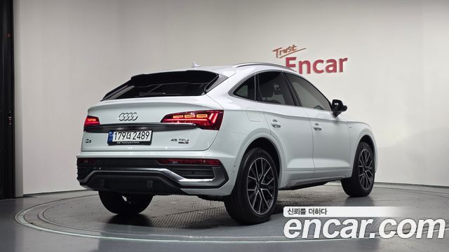 Audi Q5 FY 45 TFSI Quattro Sportback Premium - фото 1