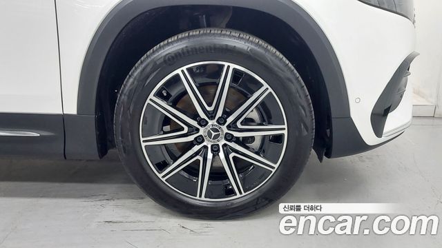 Mercedes-Benz EQB X243 EQB300 4MATIC AMG Line - фото 4