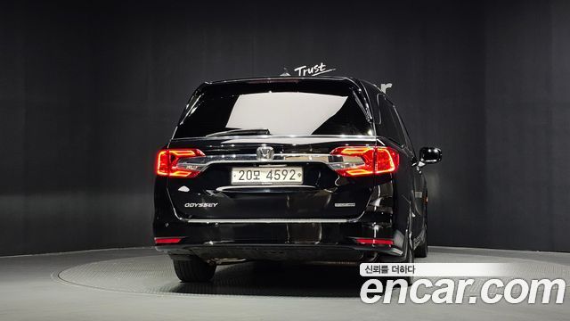 Honda Odyssey 3.5 5th - фото 3