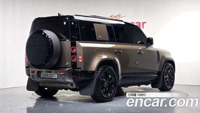 Land Rover Defender L663 110 P400 X - фото 1