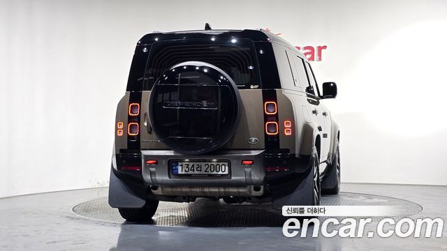 Land Rover Defender L663 110 P400 X - фото 3