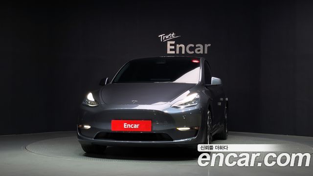 Tesla Model Y Long Range AWD - фото 2