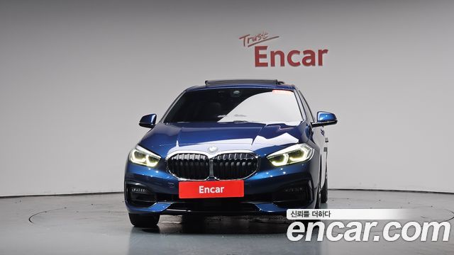 BMW 1 Series F40 118d Sport - фото 1