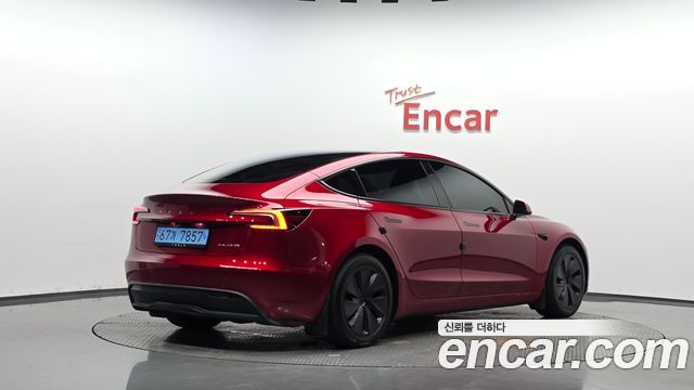 Tesla Model 3 Long Range AWD - фото 0