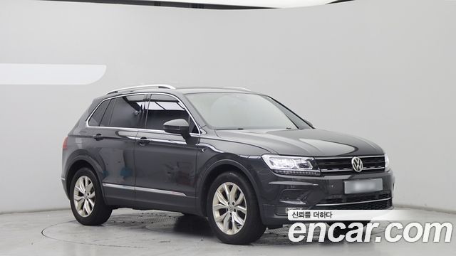 Volkswagen Tiguan 2-го поколения 2.0 TDI Premium - фото 2