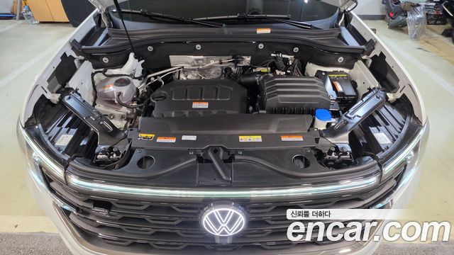 Volkswagen Atlas 2.0 TSI R-LINE 7-Seater - фото 4