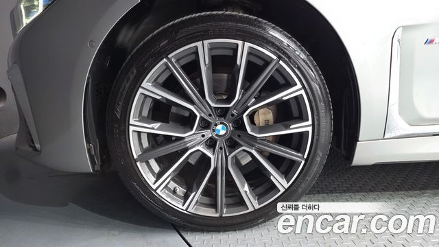 BMW 7 Series G11 730Ld xDrive M Sport - фото 4